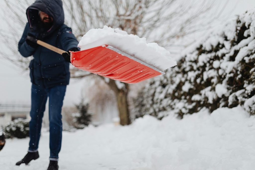 Winterdienst Green Team Berlin – Schneeräumung privater Flächen