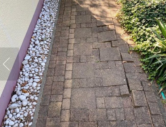 Pflasterfläche neu gestalten Berlin – alte Fläche entfernt, Untergrund vorbereitet